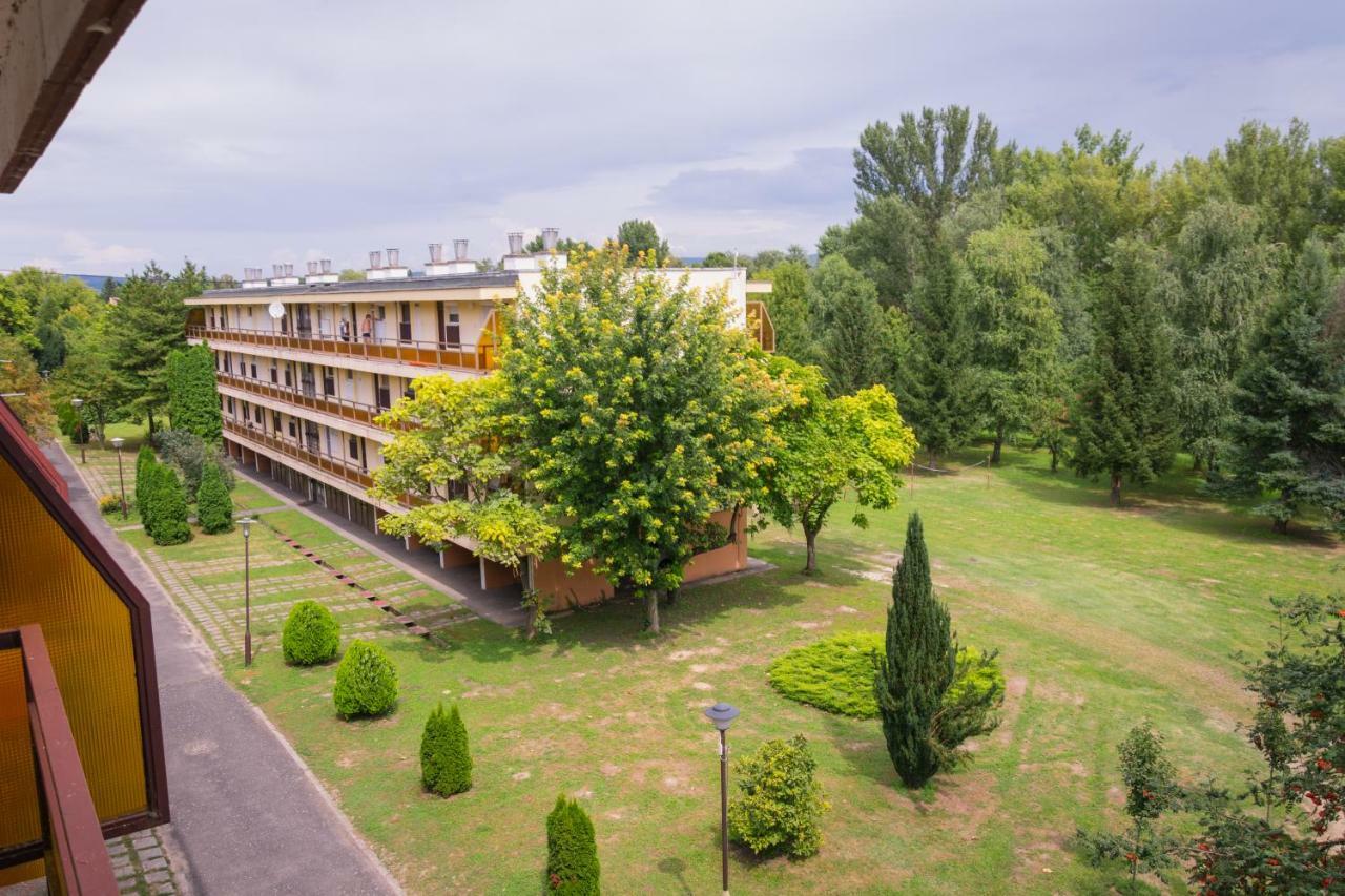 Helikon 32 Apartman Keszthely Exterior foto